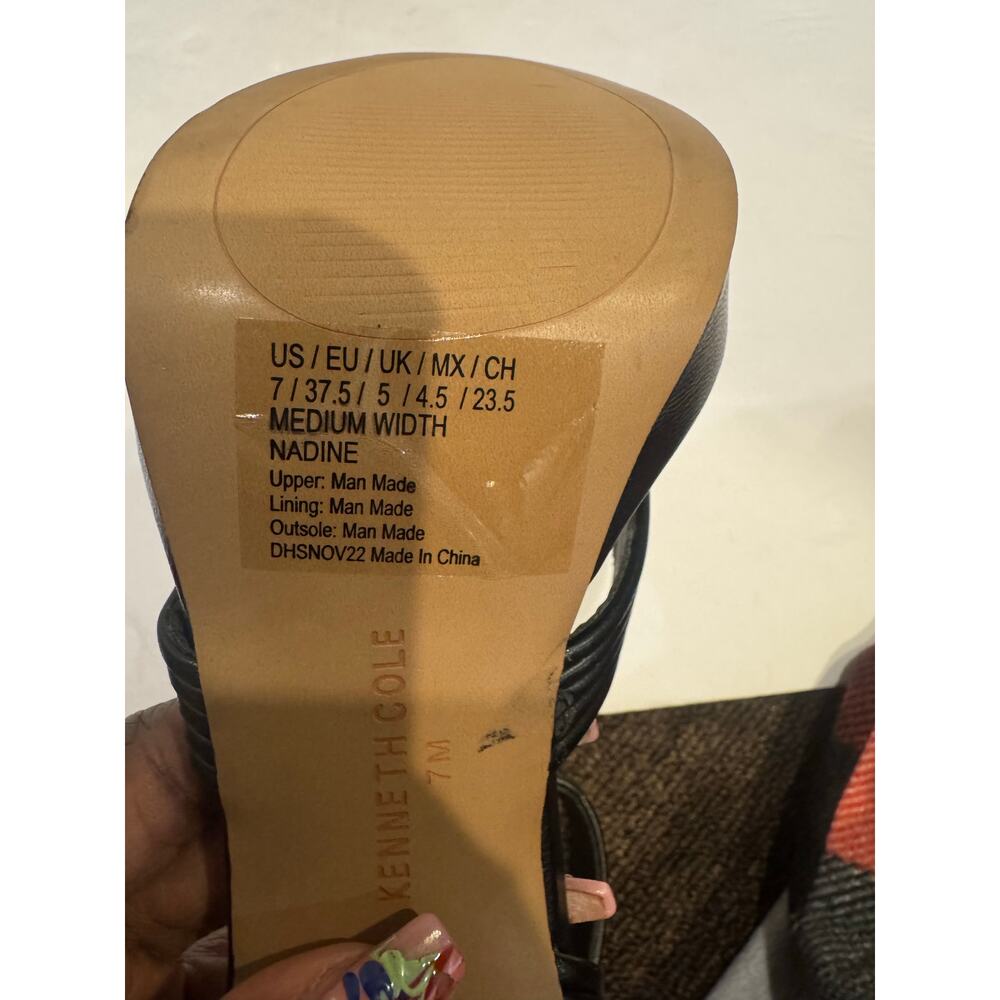 Kenneth Cole New York Women's Strappy Nadine Sandals size 7m nwob - Picture 7 of 8